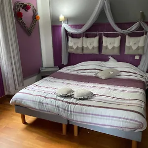 https://les-chambres-de-cathy.midi-pyreneeshotels.com